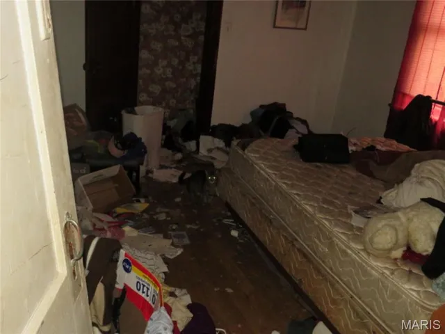 $9,900 | 2420 Illinois Avenue, East St. Louis, IL 62205