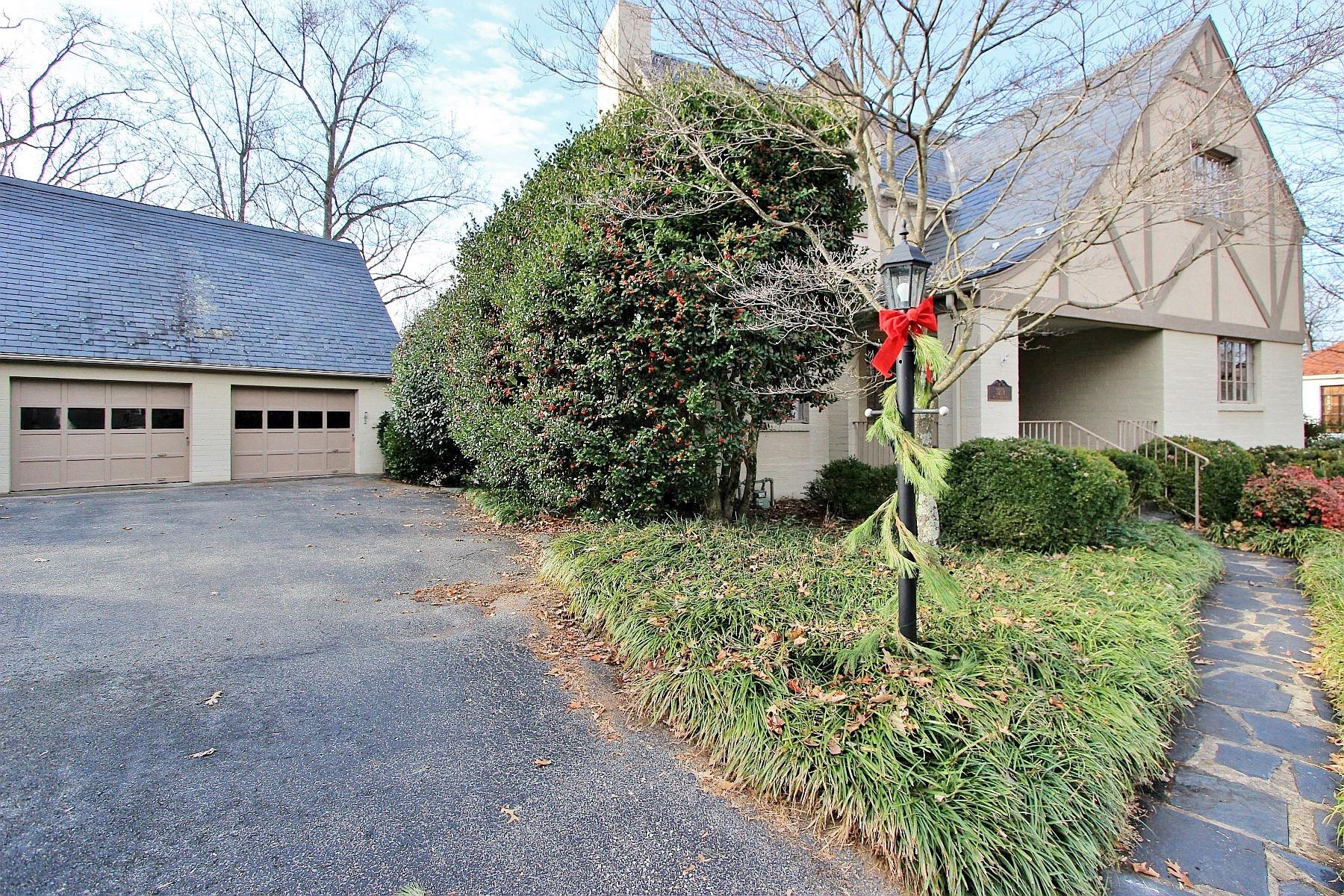 3219 White Oak Road Southwest Roanoke, VA 24014 - Photo 2 of 55 IMG_5069