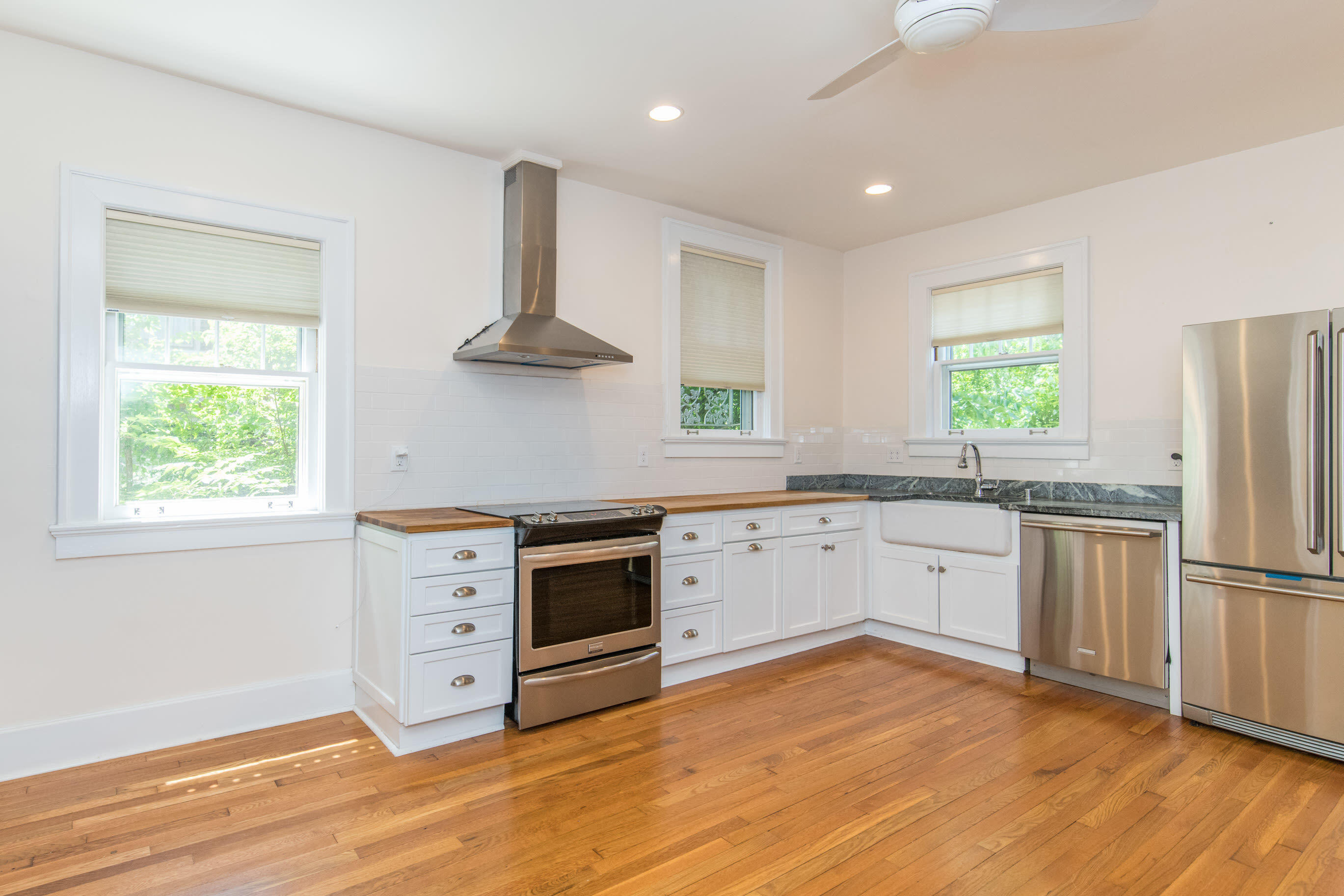 227 McDowell Road Lexington, KY 40502 - Photo 9 of 42 20220603-227-McDowell-Rd-parker-realty-0