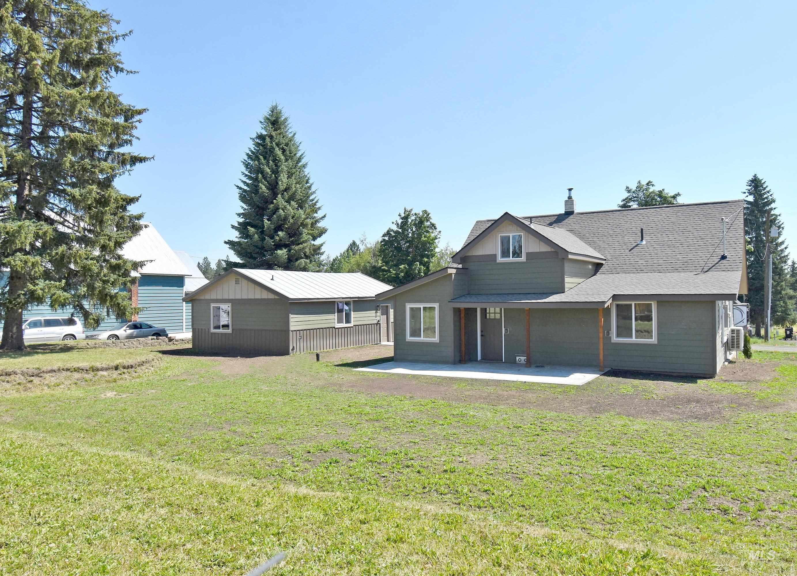 413 Ellis Avenue Winchester, ID 83555 - Photo 2 of 42