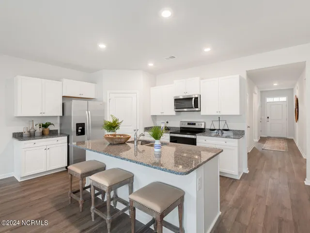 $337,990 | 3076 Golden Field Drive Southeast, Unit LOT 90, Bolivia, NC 28422