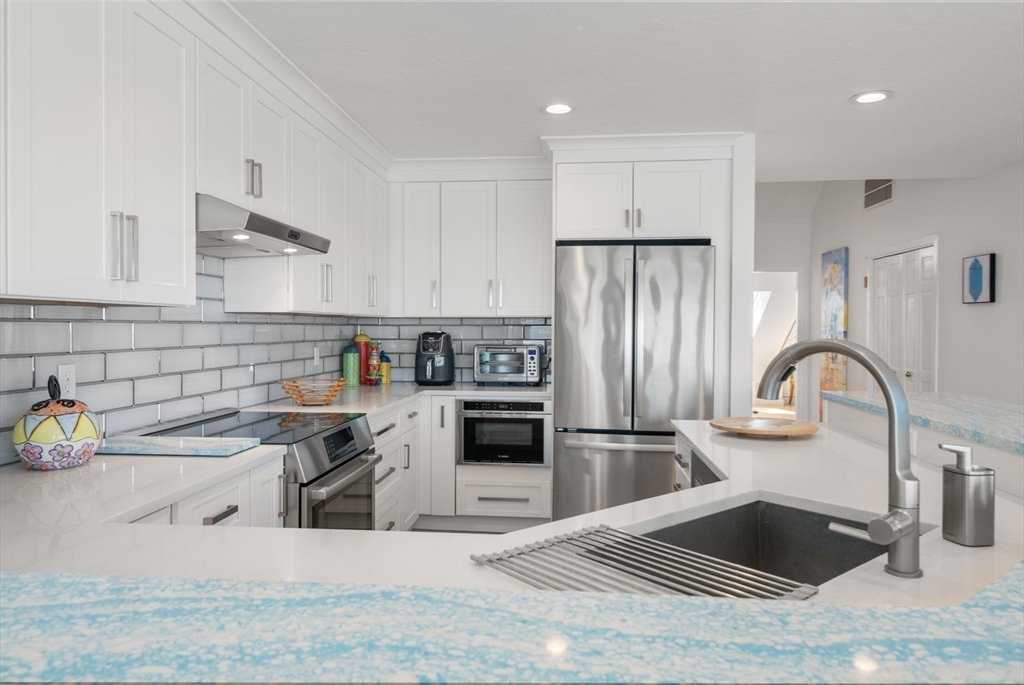 66 Glades Road, Unit 8 Scituate, MA 02066 - Photo 11 of 27