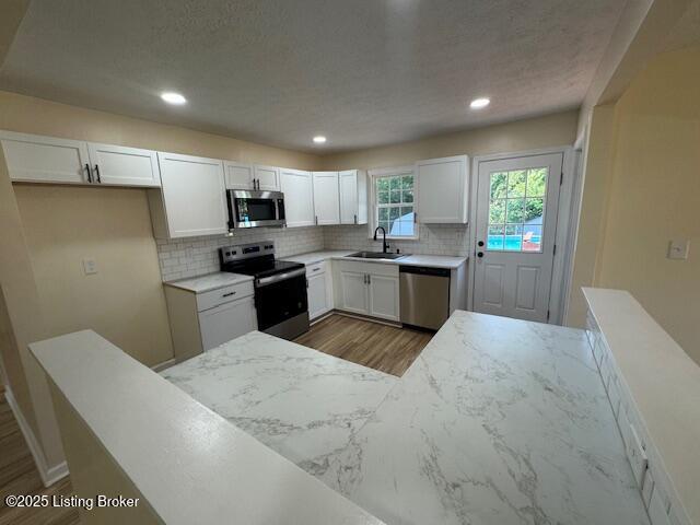 9706 Fairground Road Louisville, KY 40291 - Photo 7 of 37 7
