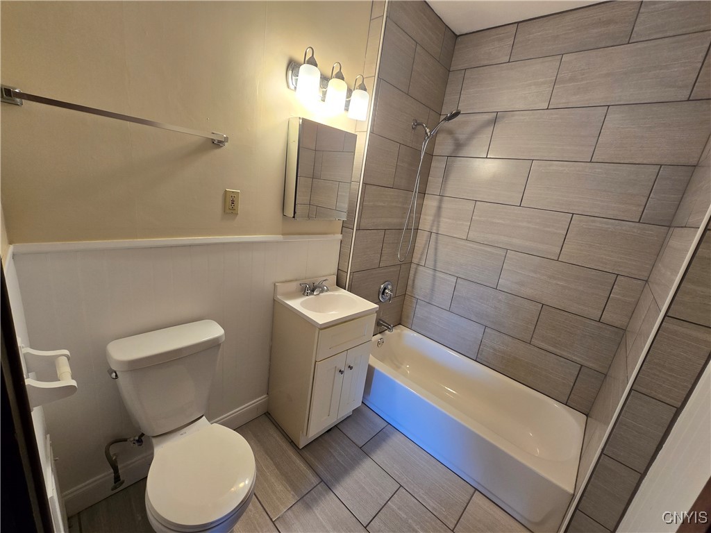 706 Milton Avenue, Unit 2 Syracuse, NY 13204 - Photo 12 of 20