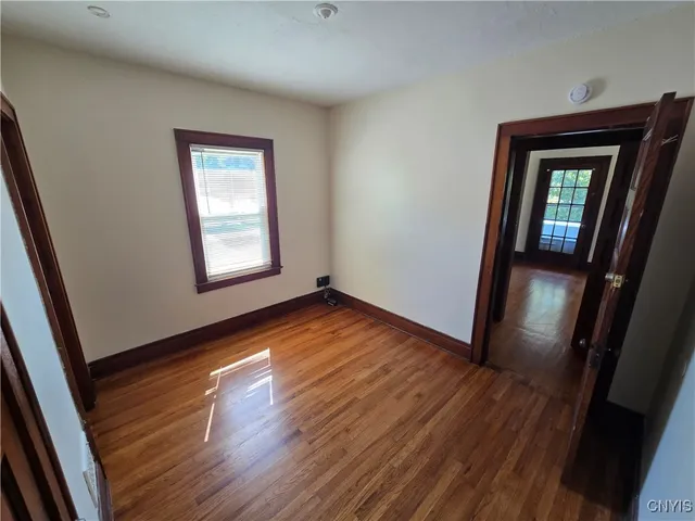 $1,295 | 706 Milton Avenue, Unit 2, Syracuse, NY 13204