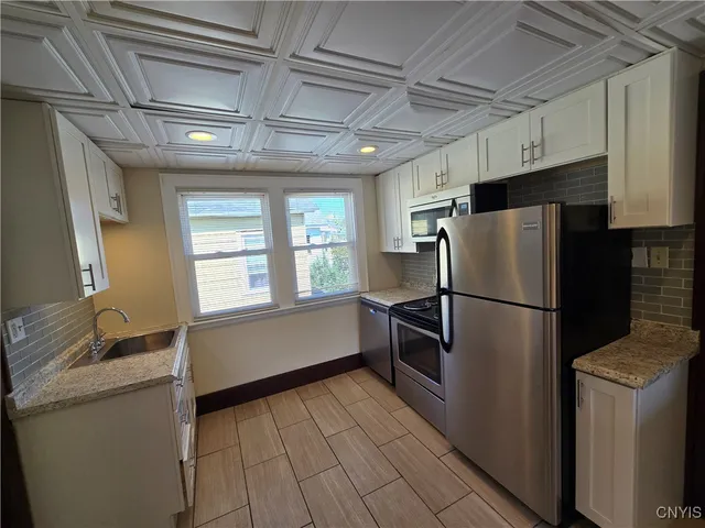 $1,295 | 706 Milton Avenue, Unit 2, Syracuse, NY 13204