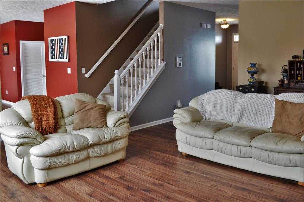 1944 Winding Brook Way Pendleton, IN 46064 - Photo 6 of 14 Gallery Image 6