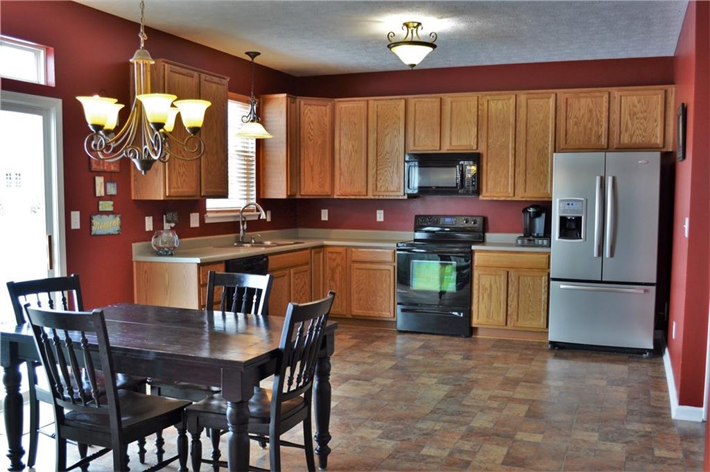 1944 Winding Brook Way Pendleton, IN 46064 - Photo 7 of 14 Gallery Image 7