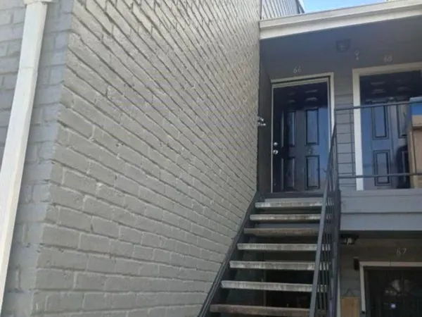 a view of a pathway with stairs