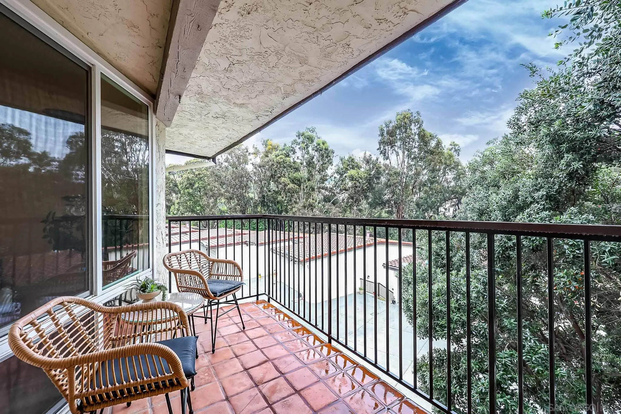 2406 Altisma Way, Unit A Carlsbad, CA 92009 - Photo 12 of 33