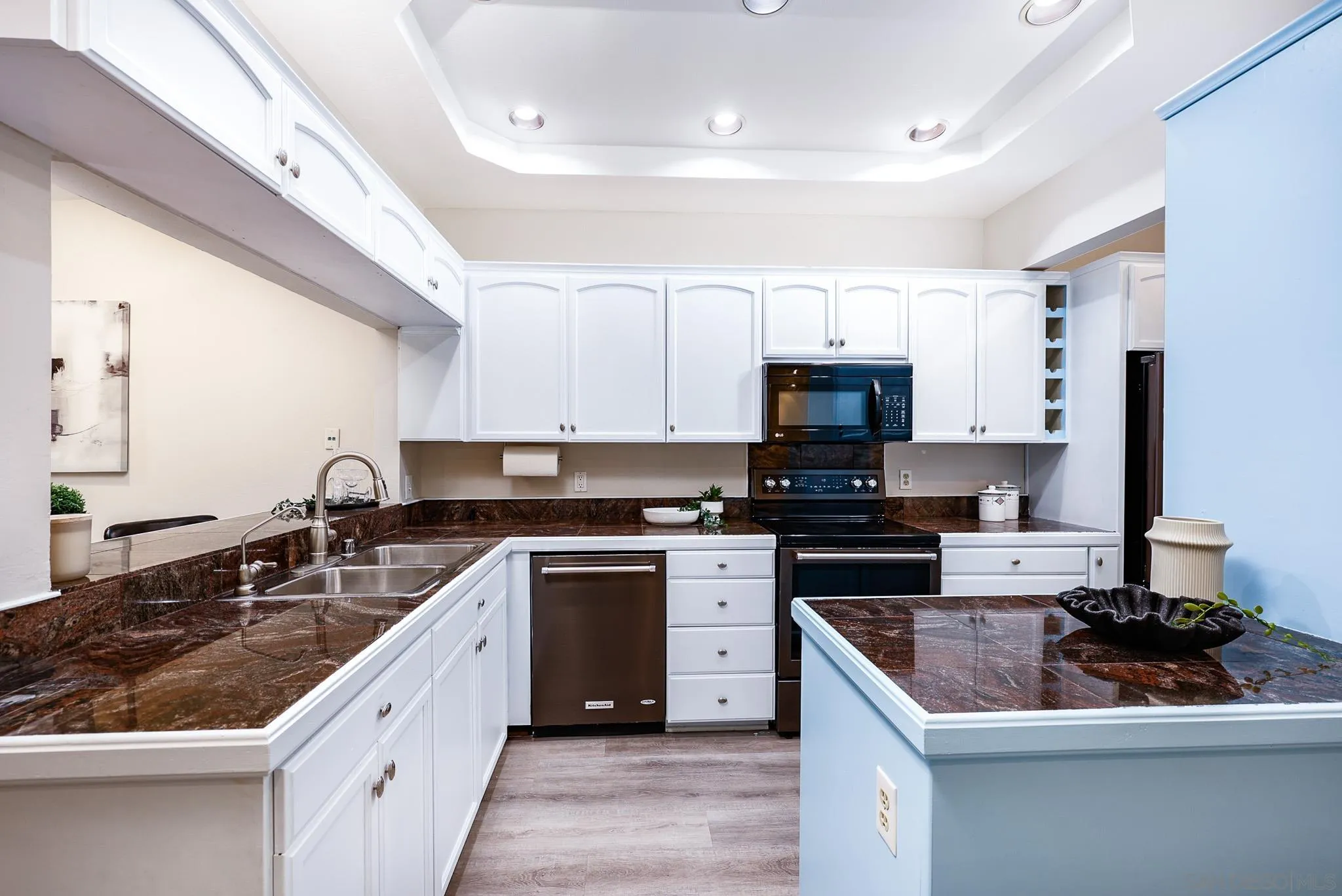 2406 Altisma Way, Unit A Carlsbad, CA 92009 - Photo 18 of 33