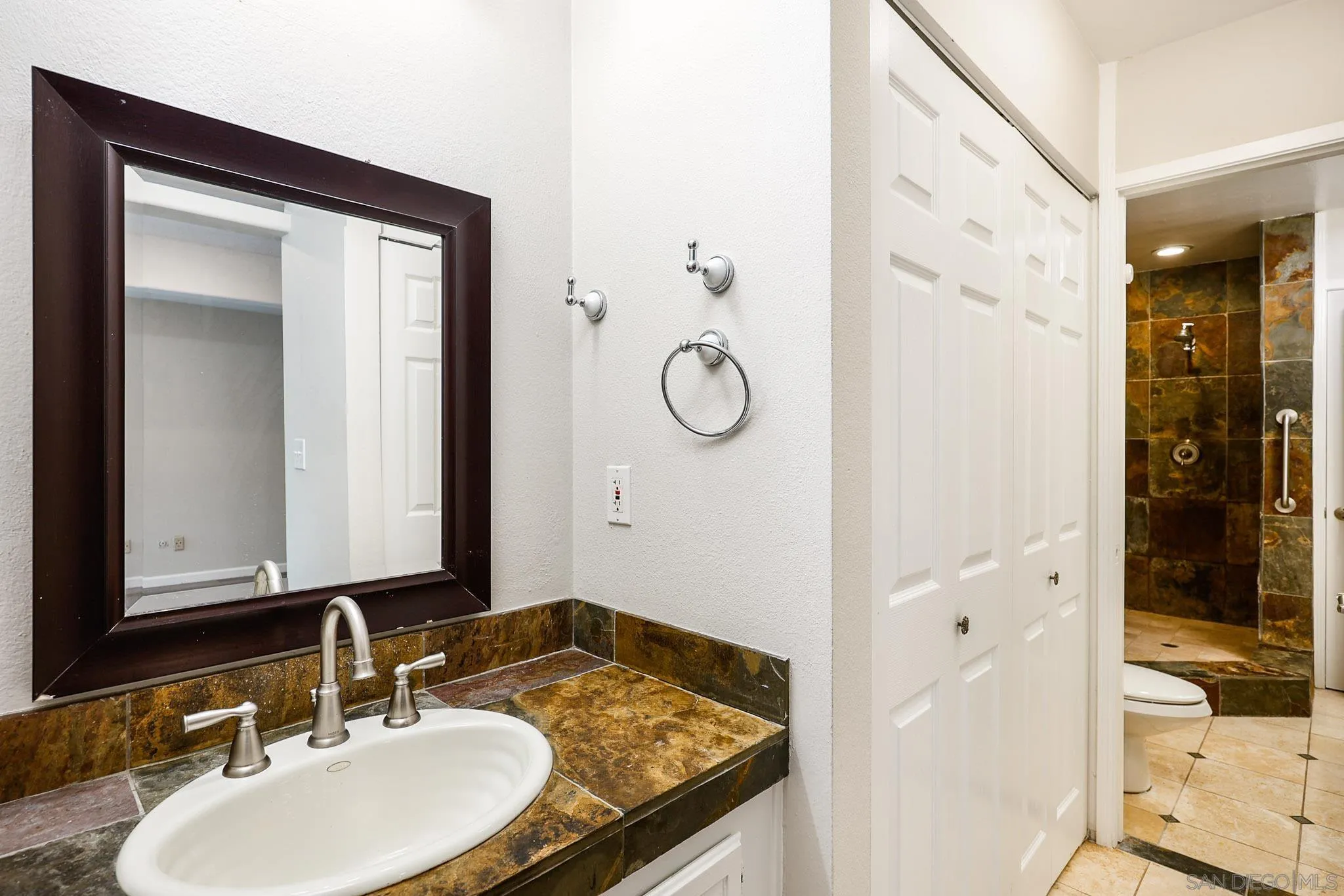 2406 Altisma Way, Unit A Carlsbad, CA 92009 - Photo 25 of 33