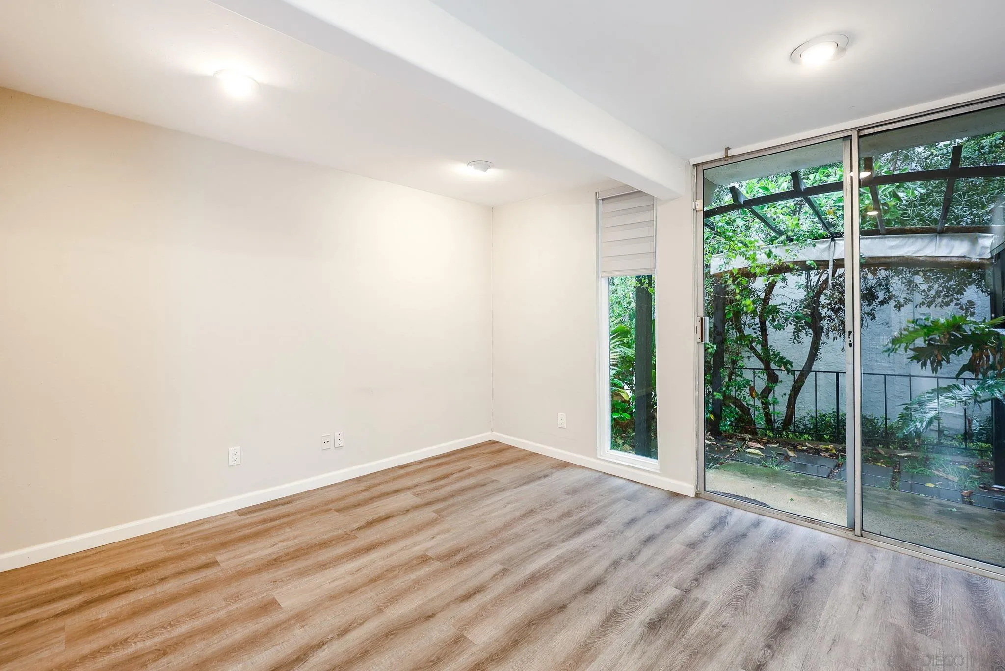 2406 Altisma Way, Unit A Carlsbad, CA 92009 - Photo 5 of 33