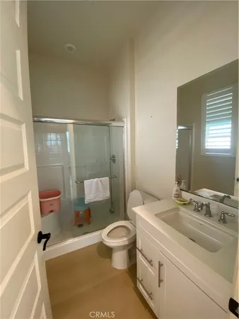 $6,000 | 104 Spectacle, Irvine, CA 92618
