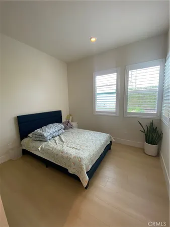 $6,000 | 104 Spectacle, Irvine, CA 92618