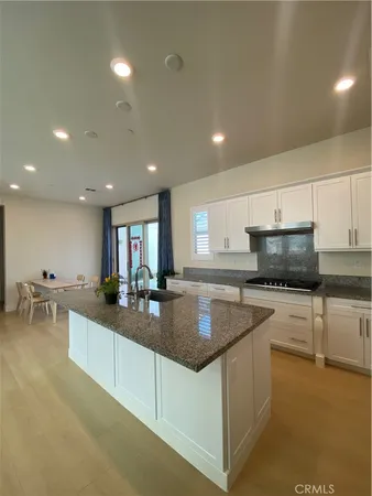 $6,000 | 104 Spectacle, Irvine, CA 92618