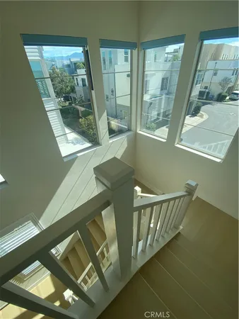 $6,000 | 104 Spectacle, Irvine, CA 92618