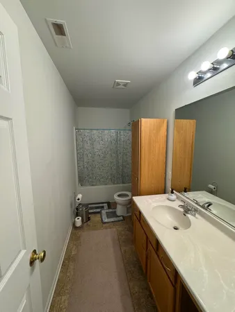 $2,400 | 12723 Ellsworth Street, Crown Point, IN 46307