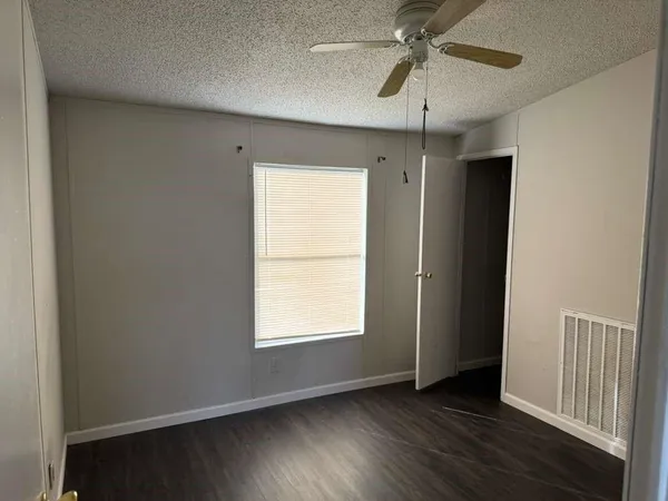 $2,100 | 13338 County Road 426, Anna, TX 75409