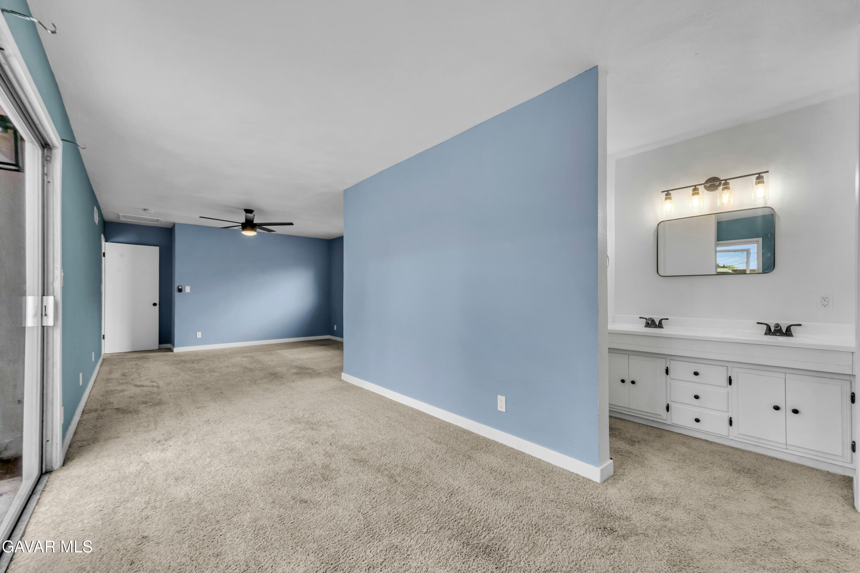44526 Stanridge Avenue Lancaster, CA 93535 - Photo 25 of 26 a view of an empty room