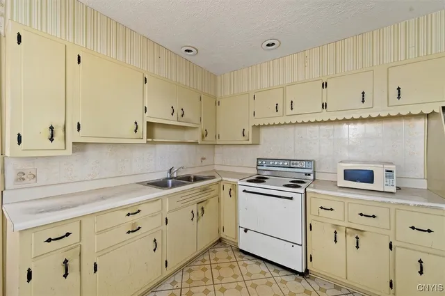 $149,900 | 307 Oakwood Street, Rome, NY 13440