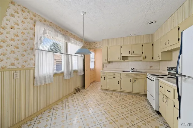 $149,900 | 307 Oakwood Street, Rome, NY 13440