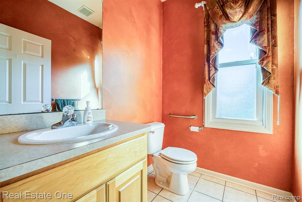 4640 Chatford Court Rochester, MI 48306 - Photo 12 of 30