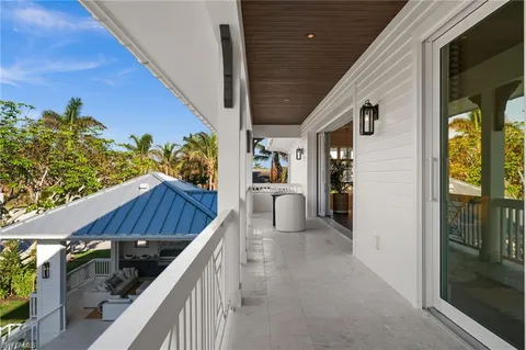 $8,000,000 | 506 Neapolitan Lane, Naples, FL 34103