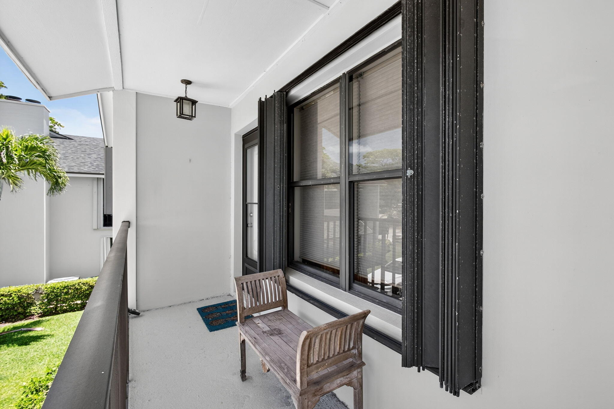 704 Clubhouse Circle Jupiter, FL 33477 - Photo 3 of 72 3-web-or-mls-BS1A2068