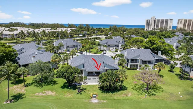 $630,000 | 704 Clubhouse Circle, Jupiter, FL 33477