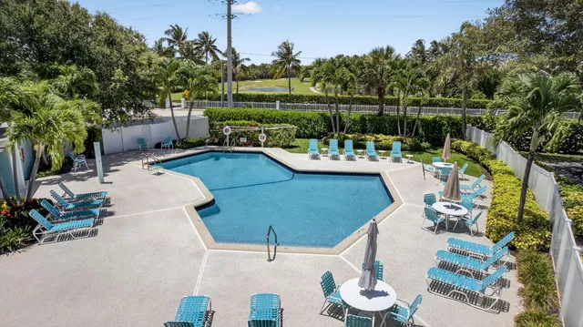 $630,000 | 704 Clubhouse Circle, Jupiter, FL 33477