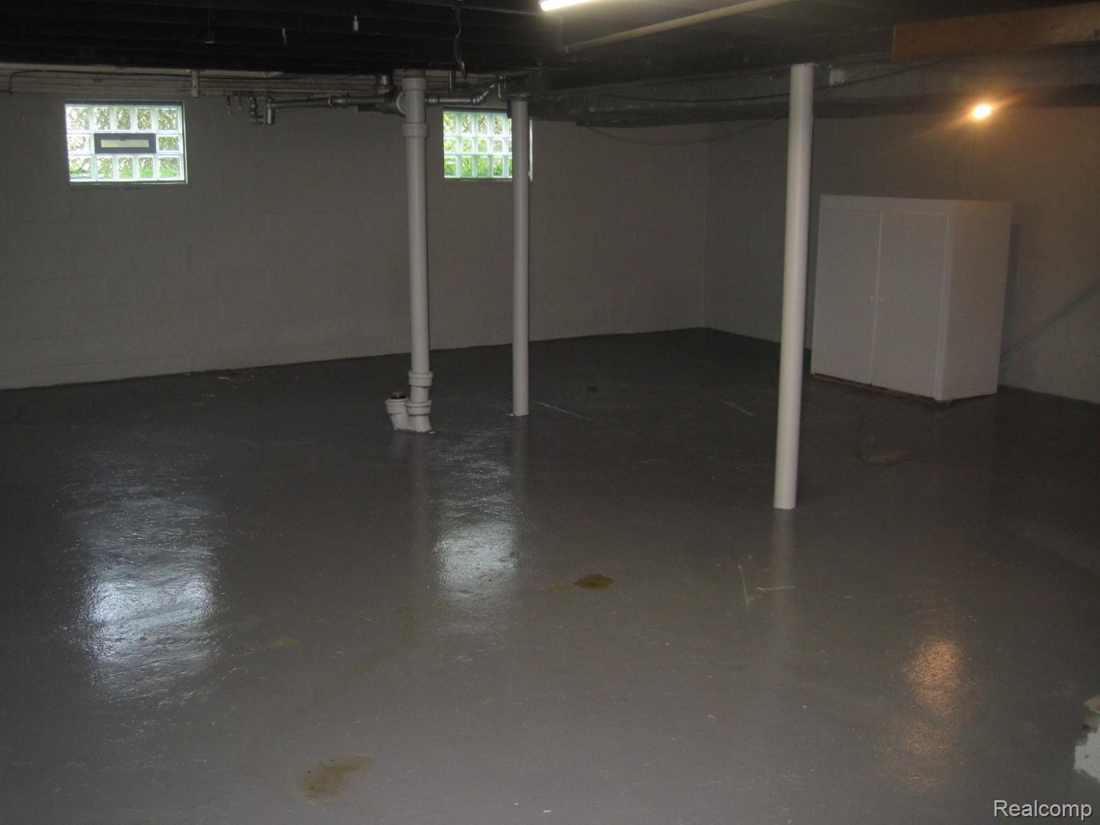 19 Oriole Road Pontiac, MI 48341 - Photo 12 of 18 Basement