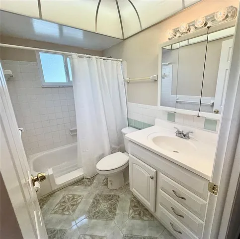 $1,375 | 8454 111th Street North, Unit 205, Seminole, FL 33772