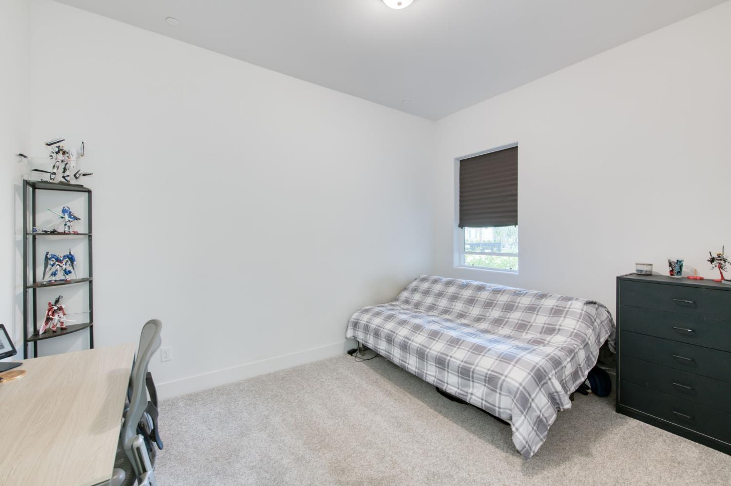 1736 North Renn Avenue Clovis, CA 93619 - Photo 21 of 66