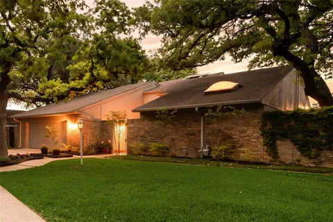 $539,000 | 435 West Northgate Drive, Irving, TX 75062