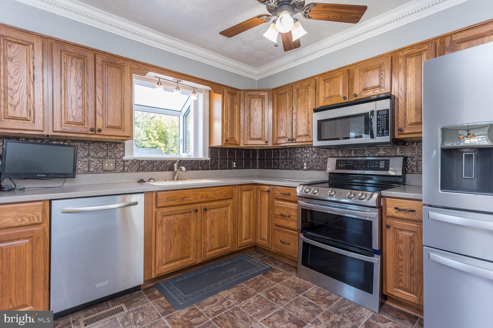 2041 Readus Road Edinburg, VA 22824 - Photo 8 of 45 Gallery Image 8
