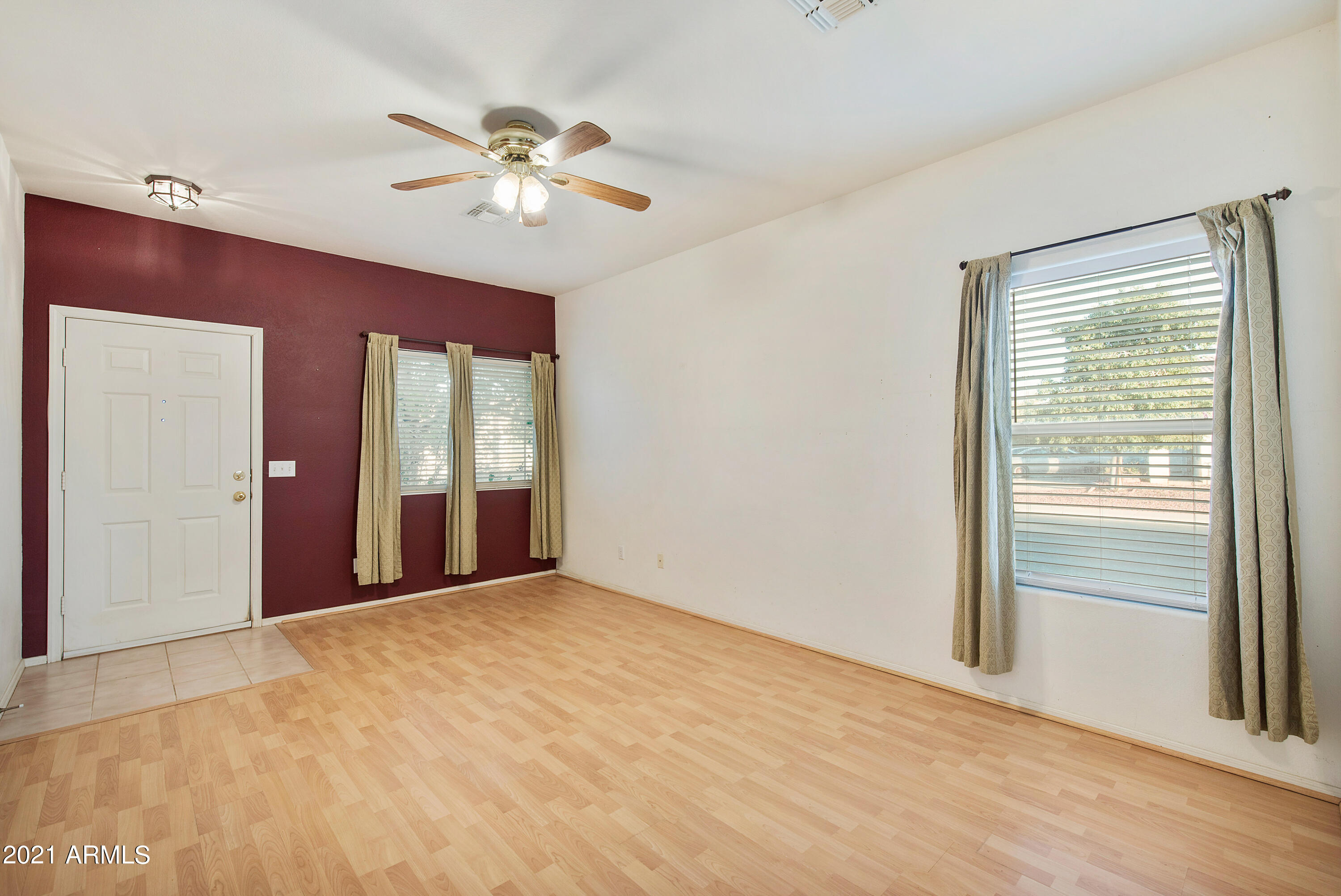 13179 West Redfield Road Surprise, AZ 85379 - Photo 13 of 27 _DSC9412