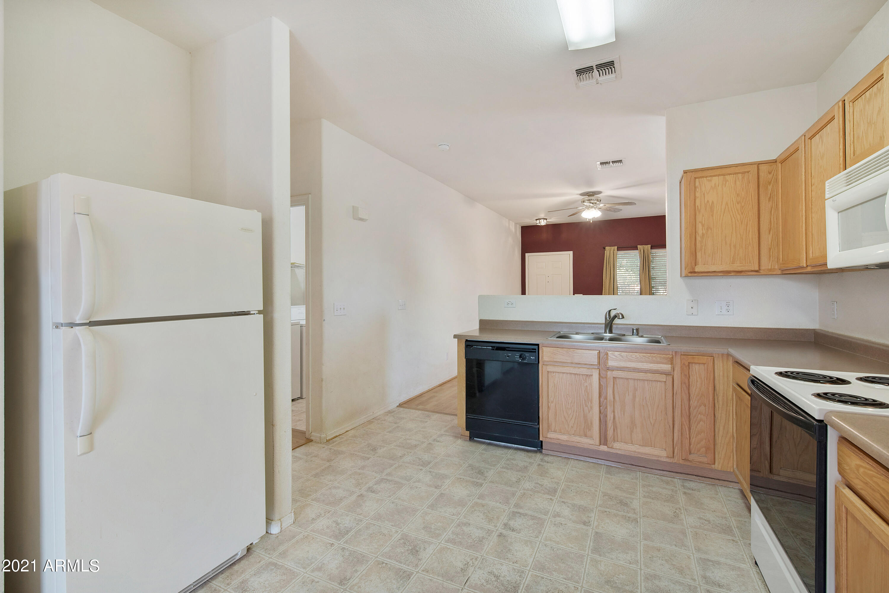 13179 West Redfield Road Surprise, AZ 85379 - Photo 15 of 27 _DSC9421
