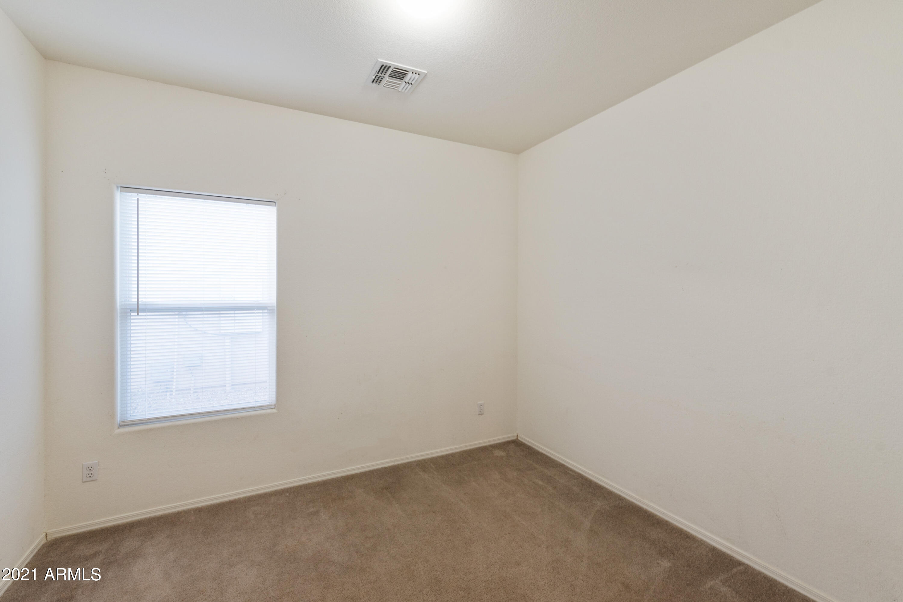 13179 West Redfield Road Surprise, AZ 85379 - Photo 20 of 27 _DSC9437