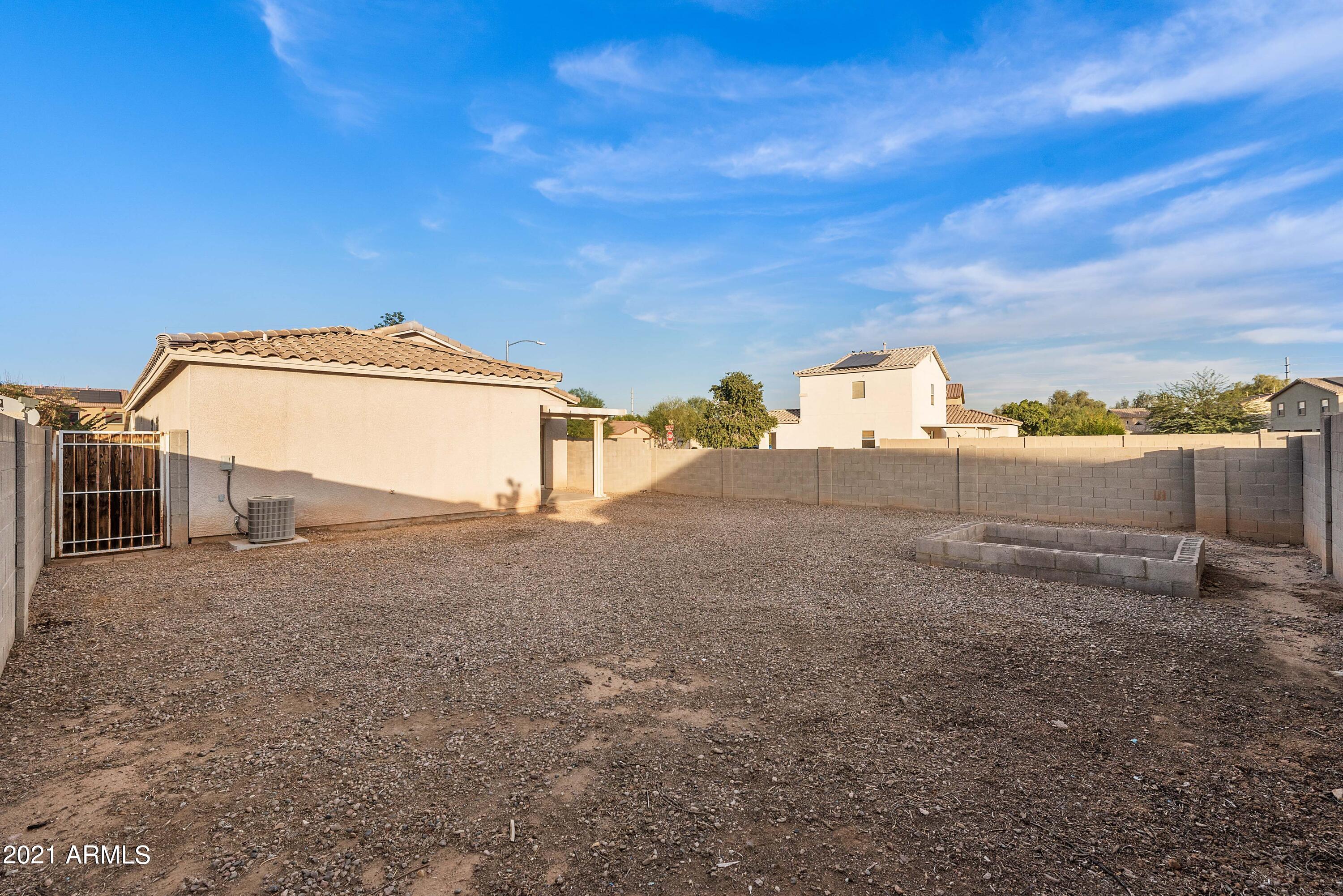 13179 West Redfield Road Surprise, AZ 85379 - Photo 26 of 27 _DSC9399