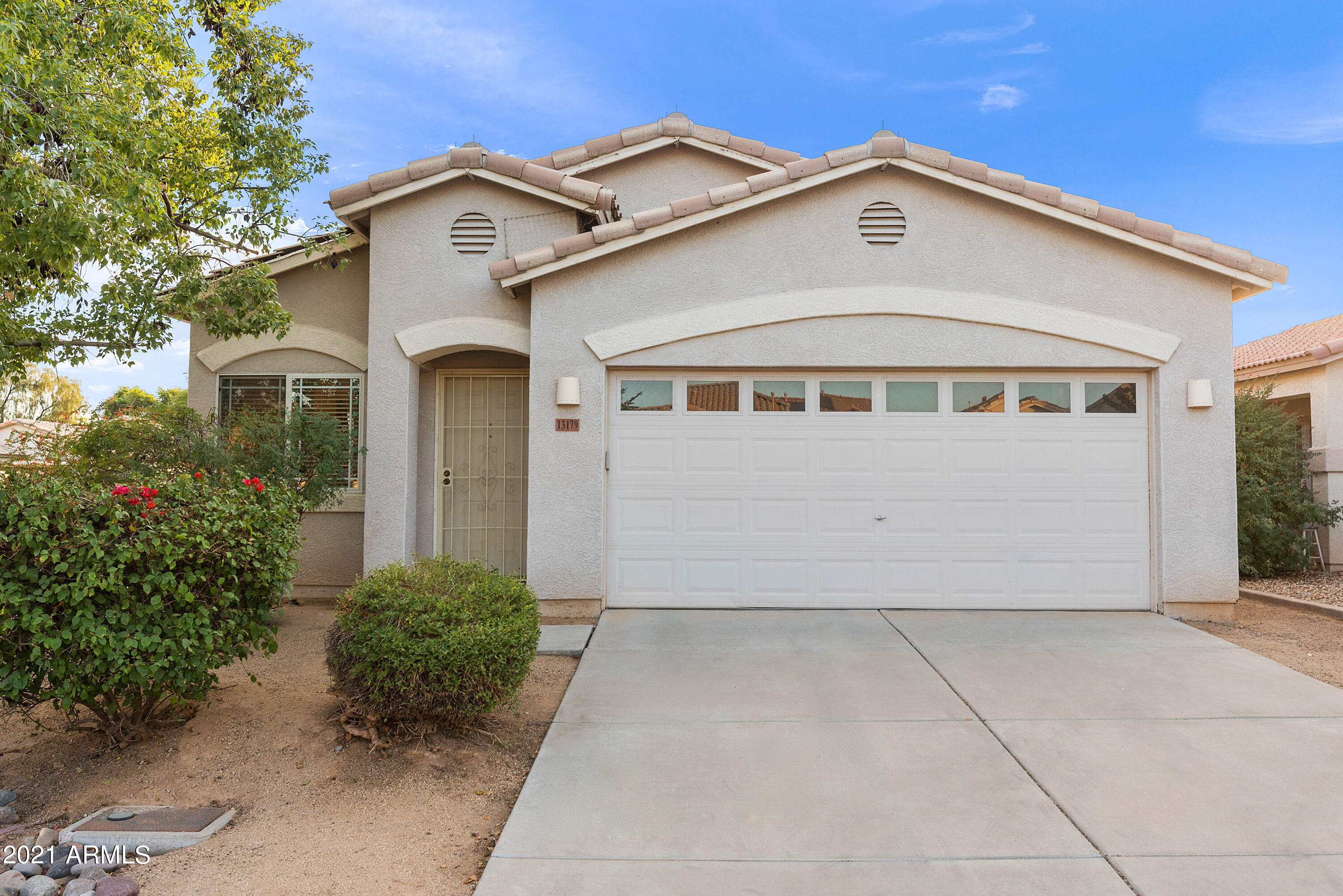 13179 West Redfield Road Surprise, AZ 85379 - Photo 7 of 27 _DSC9392