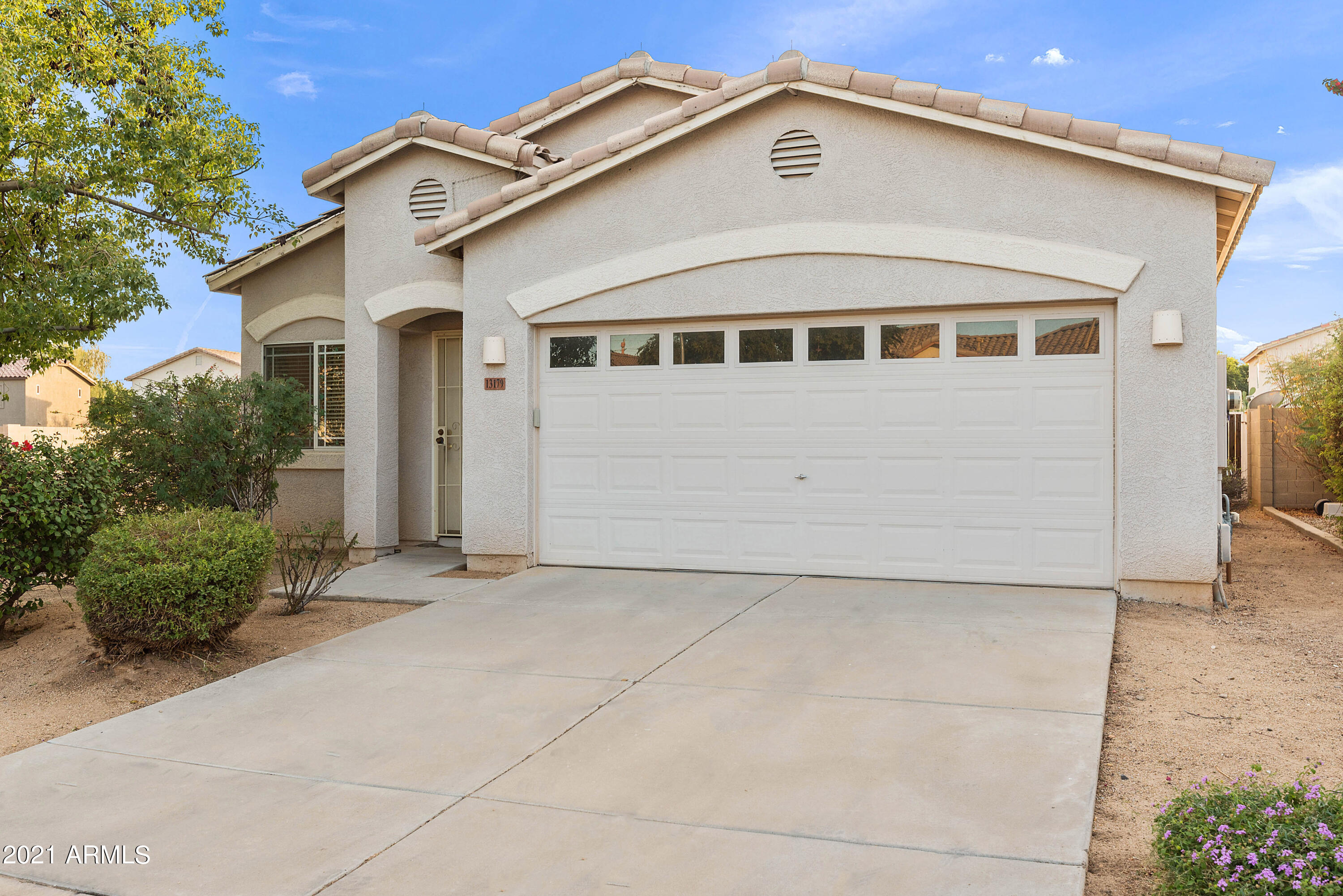 13179 West Redfield Road Surprise, AZ 85379 - Photo 8 of 27 _DSC9393