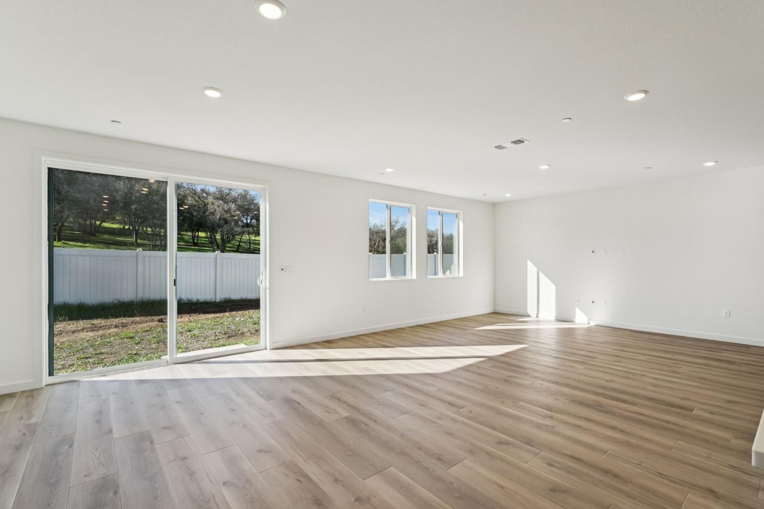 7890 Stone Rnch Drive Cameron Park, CA 95682 - Photo 11 of 40