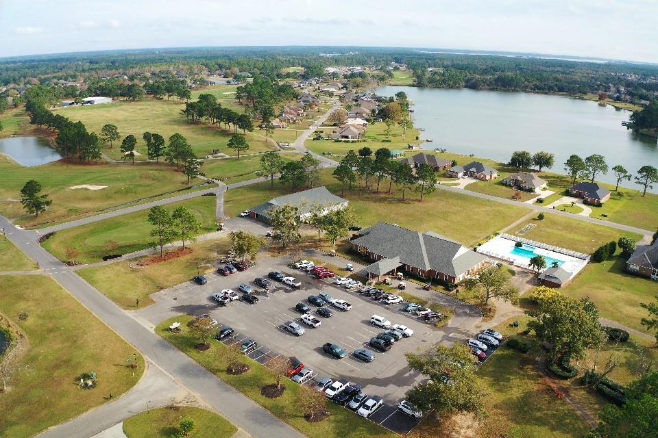9468 Lakeview Drive Foley, AL 36535 - Photo 34 of 36 Clubhouse & Pool