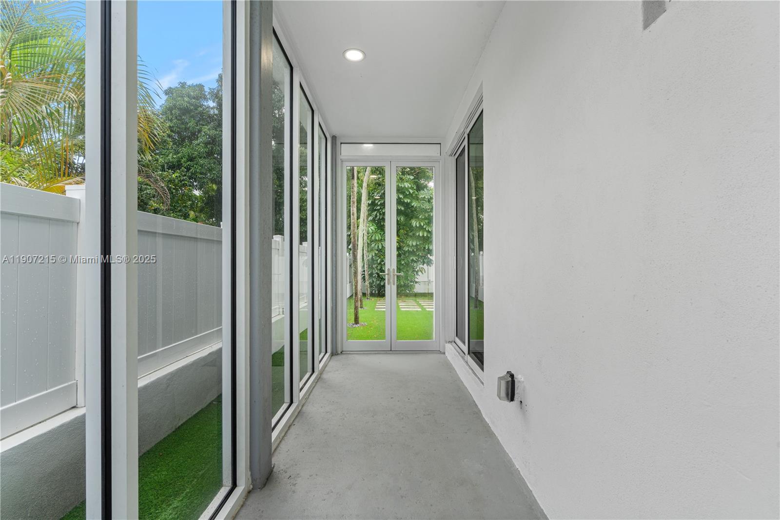 5734 Buchanan Street, Unit B Hollywood, FL 33021 - Photo 2 of 21 a view of natural light