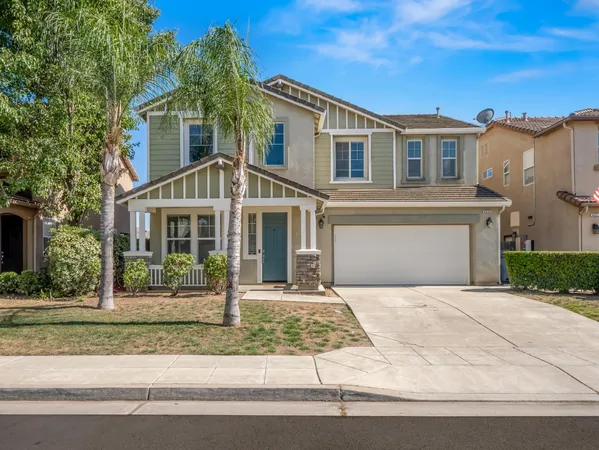 $534,900 | 6645 East Braly Avenue, Fresno, CA 93727
