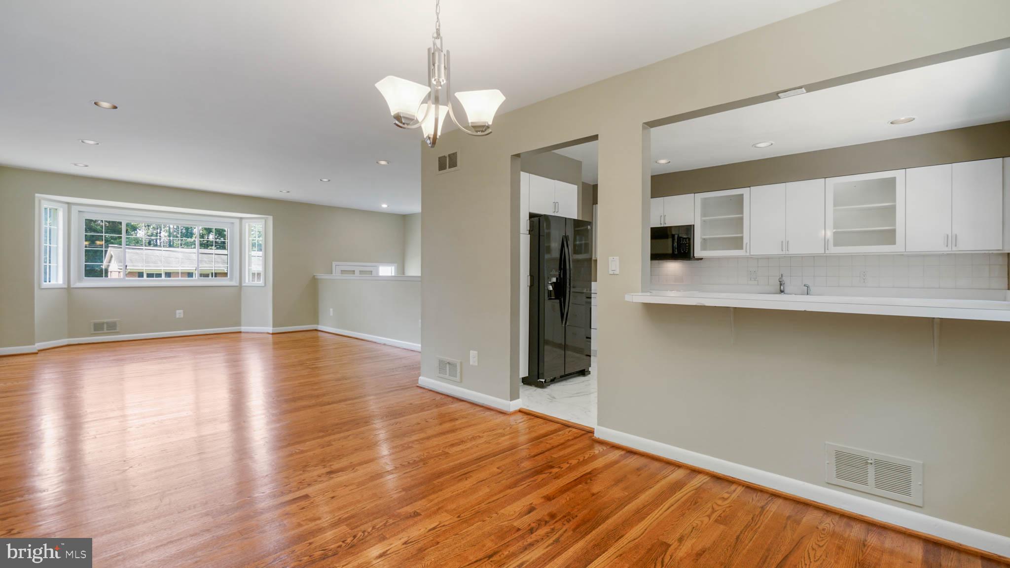 2205 Coleridge Drive Silver Spring, MD 20910 - Photo 5 of 24 Dining Room facing front