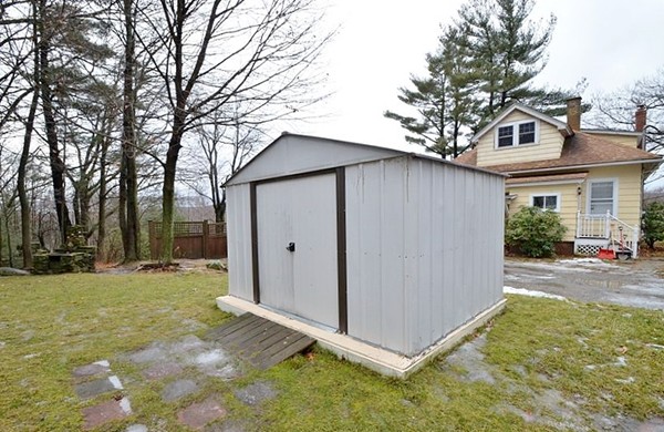 8 Manhattan Road Worcester, MA 01602 - Photo 17 of 17