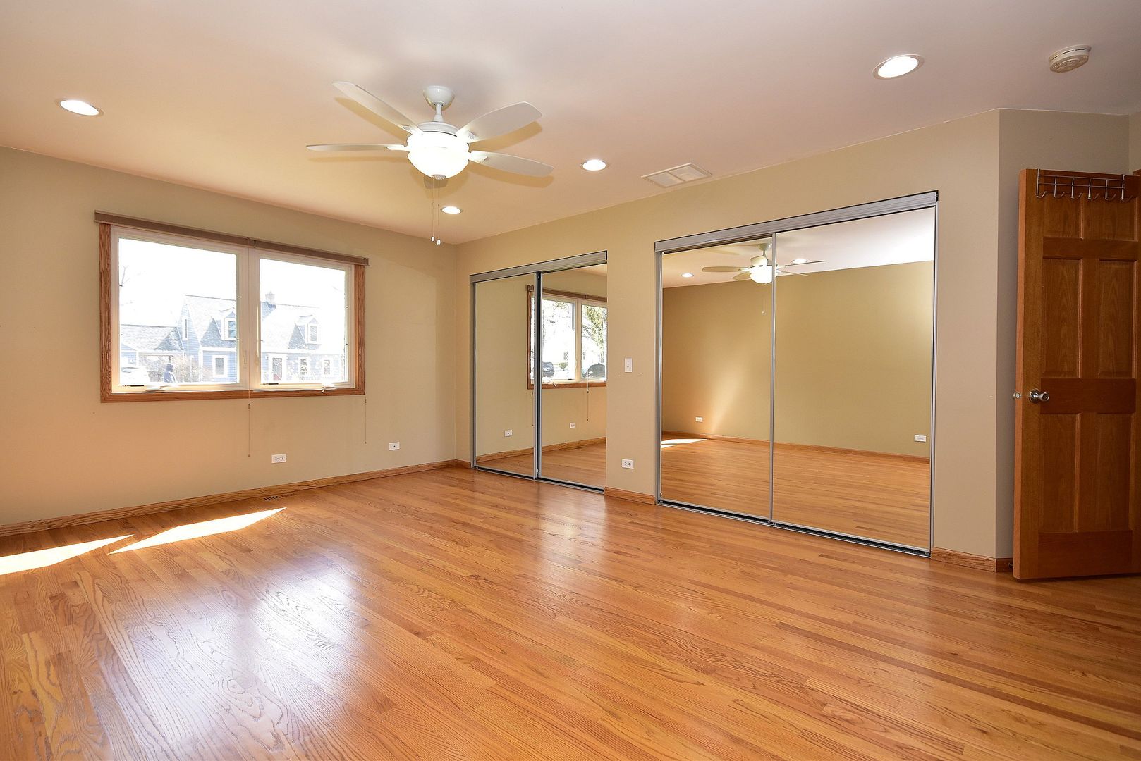 7118 High Road Darien, IL 60561 - Photo 14 of 33