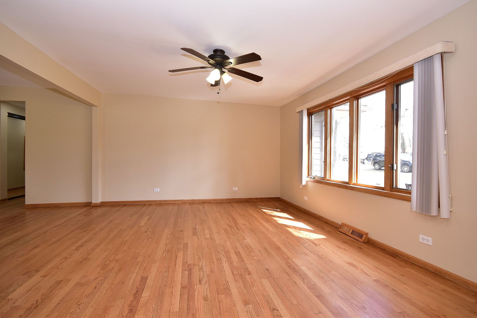 7118 High Road Darien, IL 60561 - Photo 20 of 33